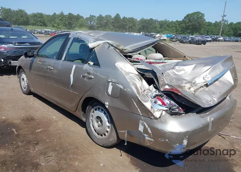 2006 Toyota Camry Le V6 z USA, uszkodzony, nr VIN 4T1BF32K16U628699